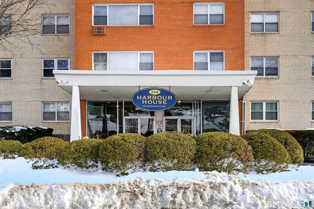 292 Pequot Avenue E1, New London, CT 06320