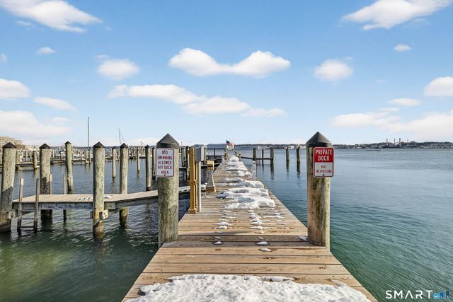 292 Pequot Avenue E1, New London, CT 06320