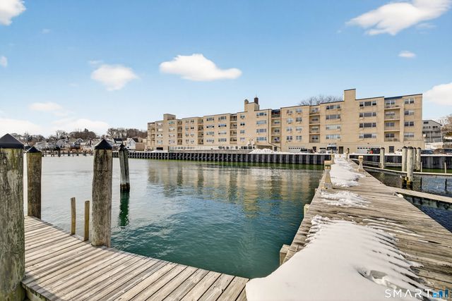 292 Pequot Avenue E1, New London, CT 06320