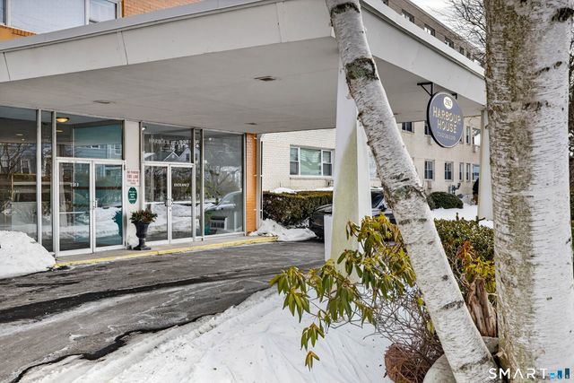 292 Pequot Avenue E1, New London, CT 06320