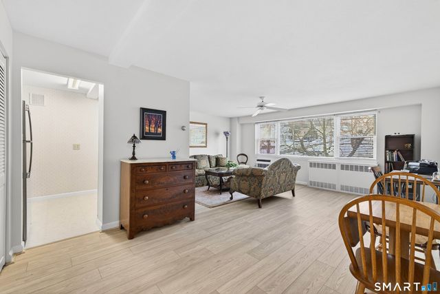 292 Pequot Avenue E1, New London, CT 06320