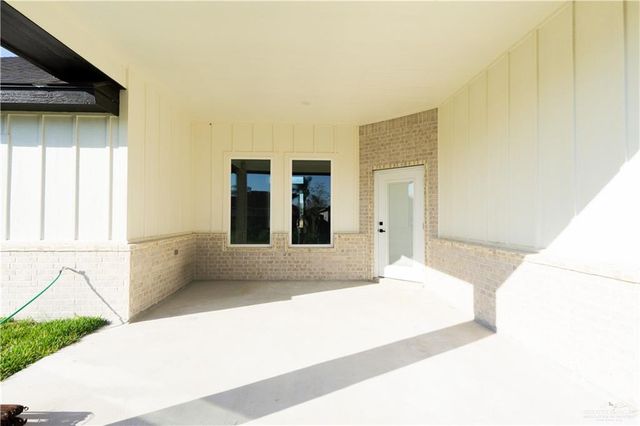 9713 Heights S Drive, Harlingen, TX 78550