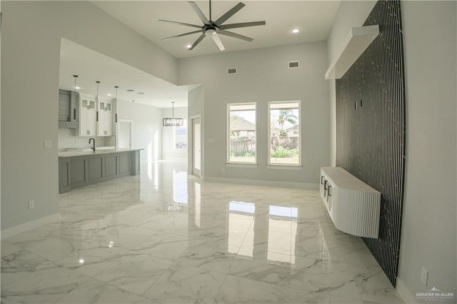 9713 Heights S Drive, Harlingen, TX 78550