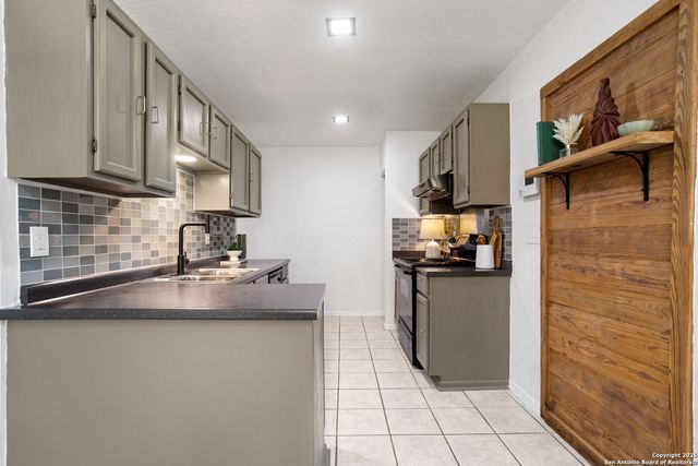 5530 Rangeland, San Antonio, TX 78247