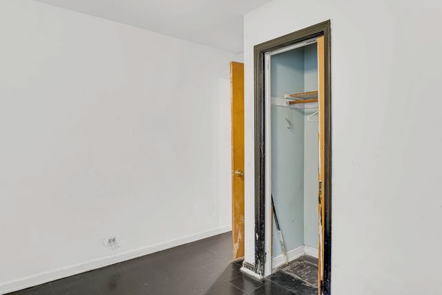 14325 Park Avenue, Harvey, IL 60426