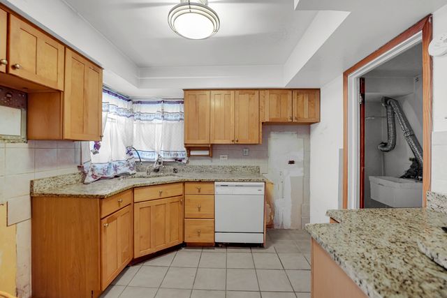 14325 Park Avenue, Harvey, IL 60426