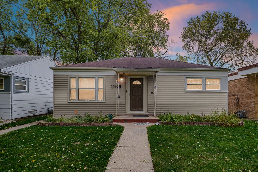 14325 Park Avenue, Harvey, IL 60426