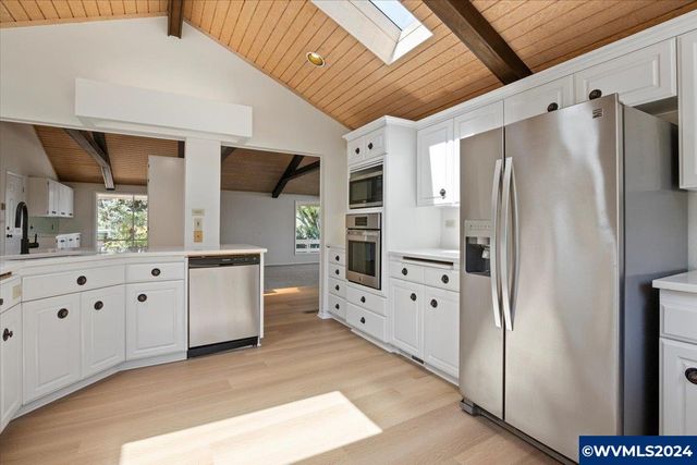 3698 Augusta National Dr S, Salem, OR 97302