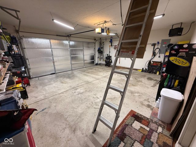 509 Amberleaf Trail, Westfield, IN 46074