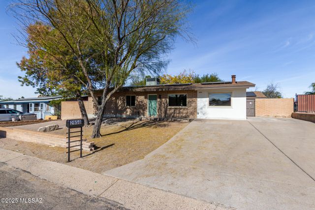 2950 W Calle Pajarito, Tucson, AZ 85746