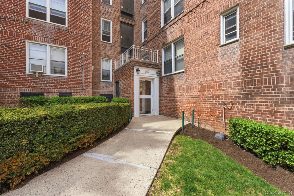 5621 Netherland Avenue 3D, Bronx, NY 10471