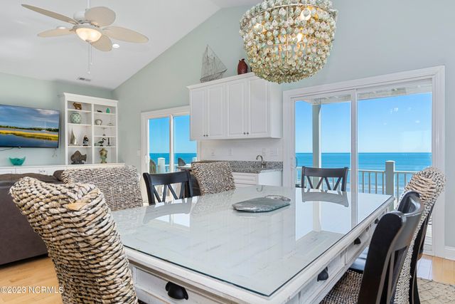 611 Ocean Drive, Emerald Isle, NC 28594