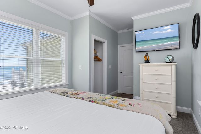 611 Ocean Drive, Emerald Isle, NC 28594