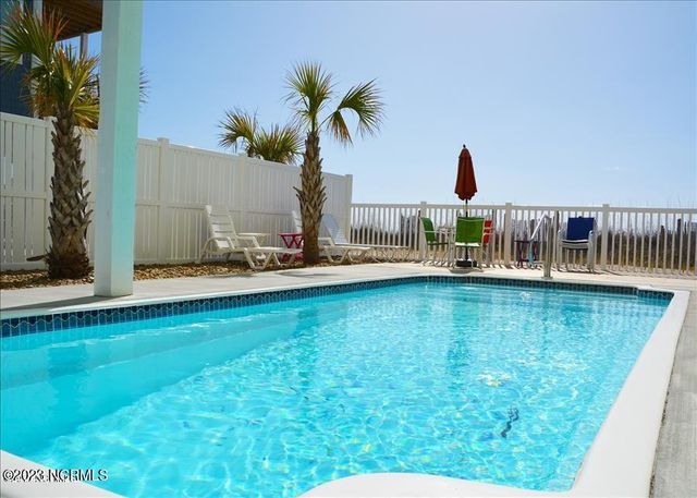 611 Ocean Drive, Emerald Isle, NC 28594