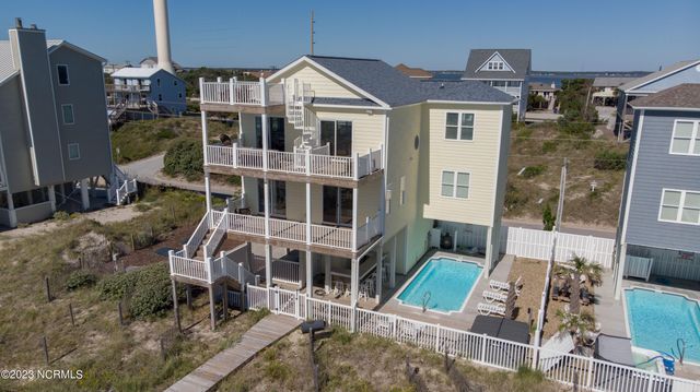 611 Ocean Drive, Emerald Isle, NC 28594