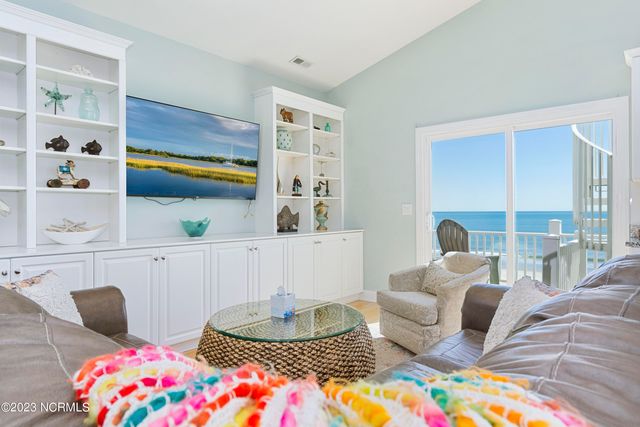 611 Ocean Drive, Emerald Isle, NC 28594