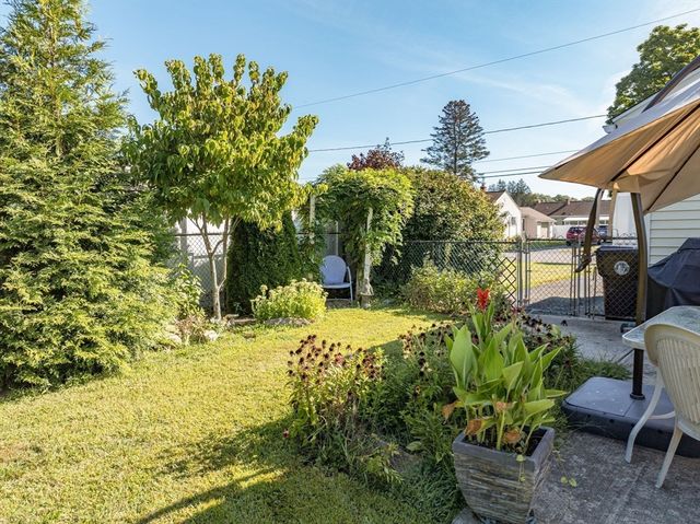 34 Adams St, Ludlow, MA 01056