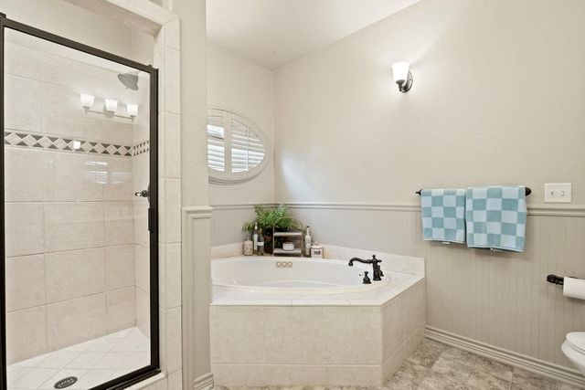 104 River Ranch RD, Kingsland, TX 78639