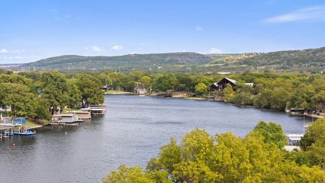 104 River Ranch RD, Kingsland, TX 78639