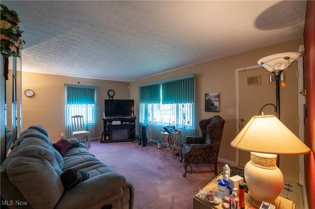 1153 Packard Drive, Akron, OH 44320