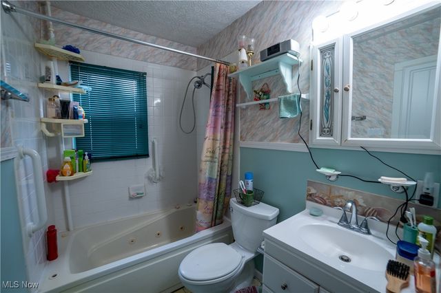 1153 Packard Drive, Akron, OH 44320