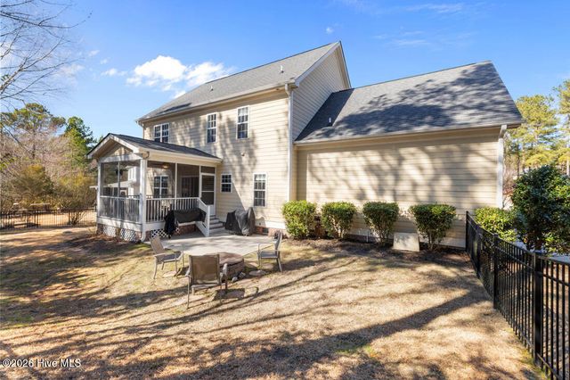 170 Valley Pines Circle, Spring Lake, NC 28390