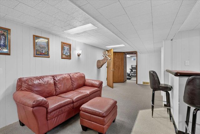 1927 Hancock Lane, Janesville, WI 53545