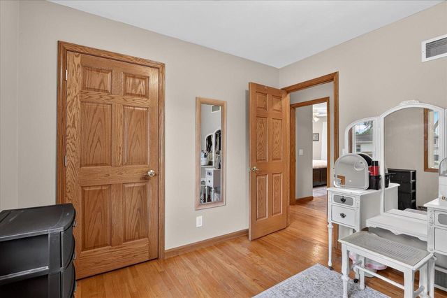 1927 Hancock Lane, Janesville, WI 53545
