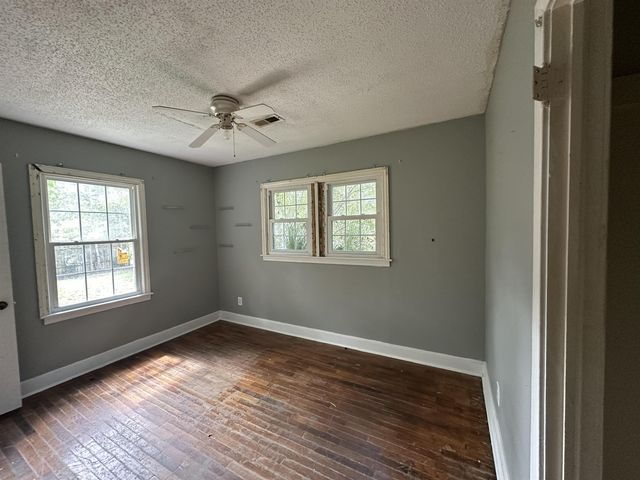 908 Lakeside Dr., Georgetown, SC 29440