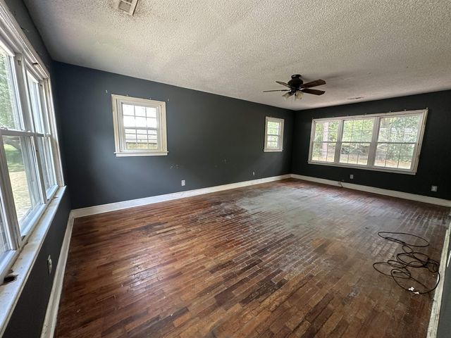 908 Lakeside Dr., Georgetown, SC 29440