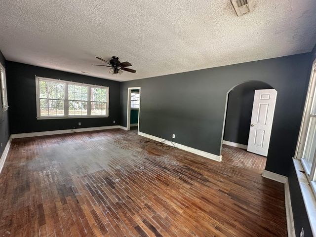908 Lakeside Dr., Georgetown, SC 29440