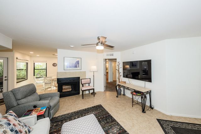 6655 N Canyon Crest Dr Unit 10161, Tucson, AZ 85750