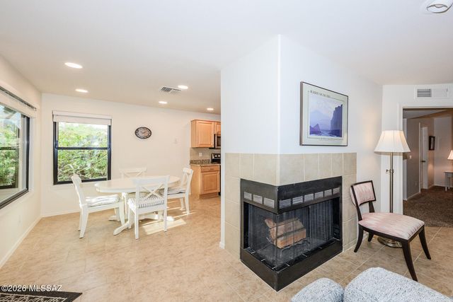 6655 N Canyon Crest Dr Unit 10161, Tucson, AZ 85750