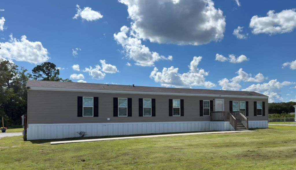 3300 Marshland Rd., Aynor, SC 29511 — exterior
