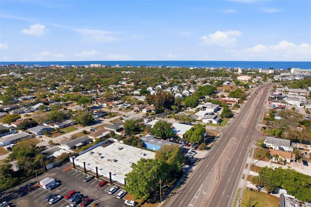 11696 CURRIE LANE, Largo, FL 33774