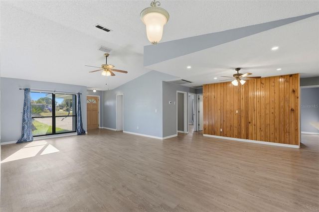 11696 CURRIE LANE, Largo, FL 33774