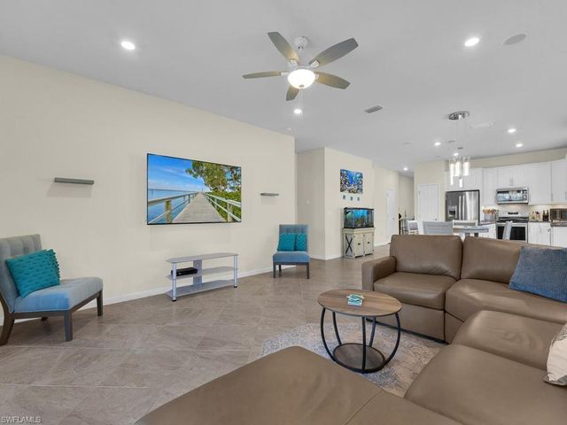 16072 Palmetto Prairie DR, Alva, FL 33920