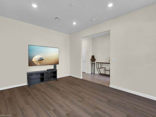 16072 Palmetto Prairie DR, Alva, FL 33920