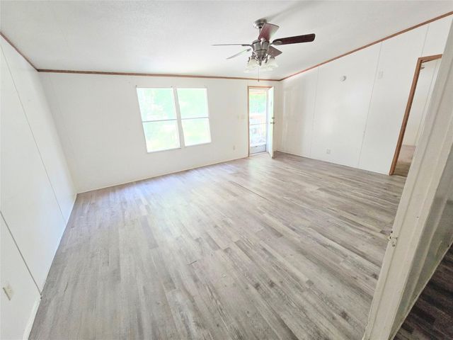 120 Acorn, Livingston, TX 77351