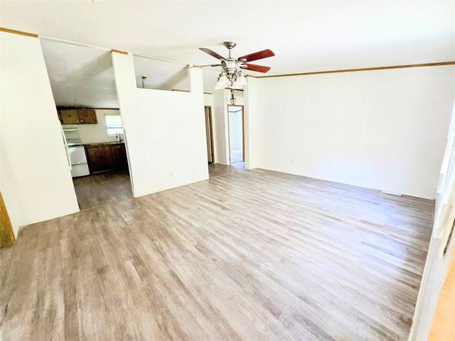 120 Acorn, Livingston, TX 77351