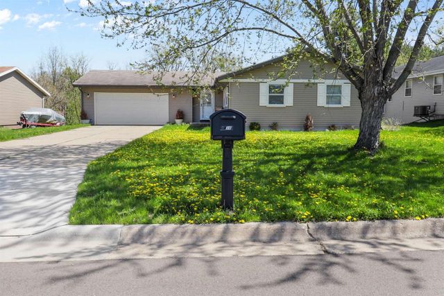 838 Somerset Drive, Janesville, WI 53546