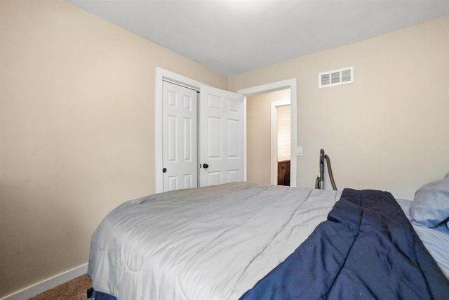838 Somerset Drive, Janesville, WI 53546