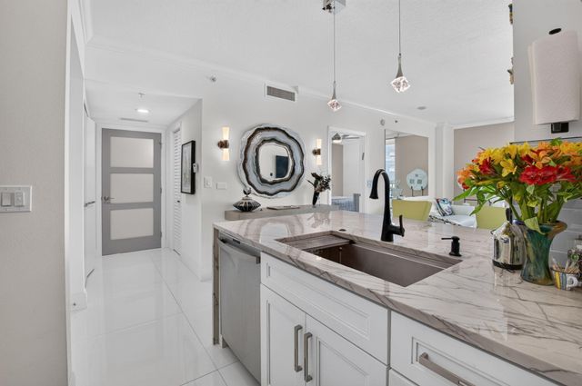 625 Casa Loma Boulevard 1003, Boynton Beach, FL 33435