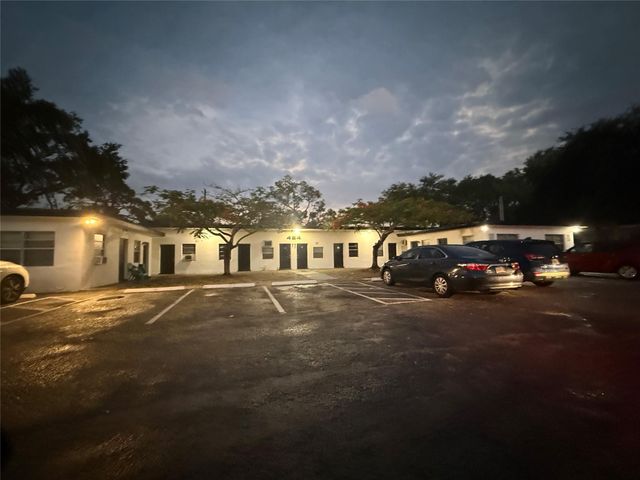 424 NW 15th Ter 7, Fort Lauderdale, FL 33311