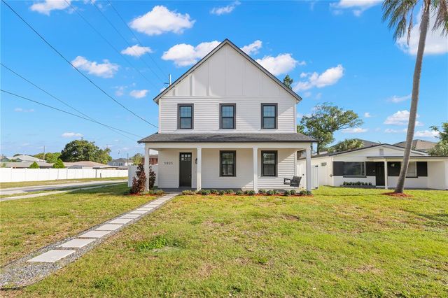 3923 W GRAY STREET, Tampa, FL 33609
