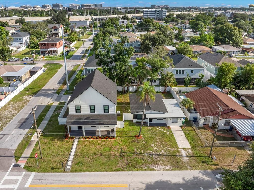 Image 65 of property listing at 3923 W GRAY STREET, Tampa, FL 33609