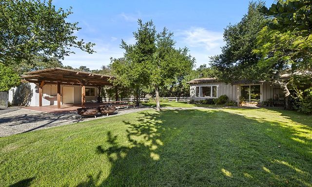 547 Mission Vineyard Road, San Juan Bautista, CA 95045