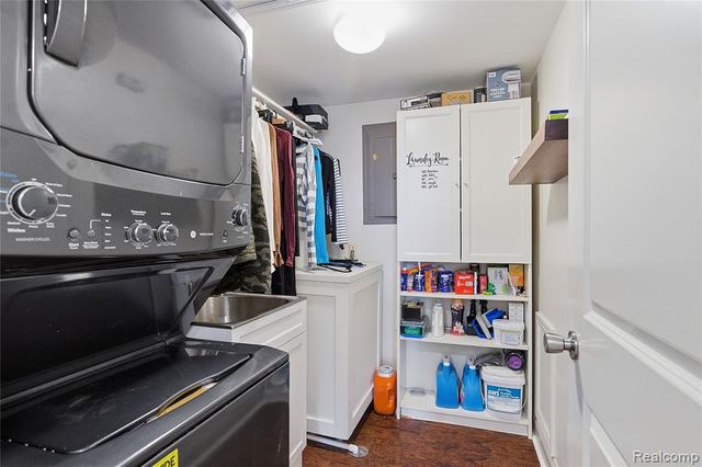 331 E Cady Street, Northville, MI 48167