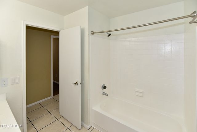 3653 W SARAGOSA Street, Chandler, AZ 85226