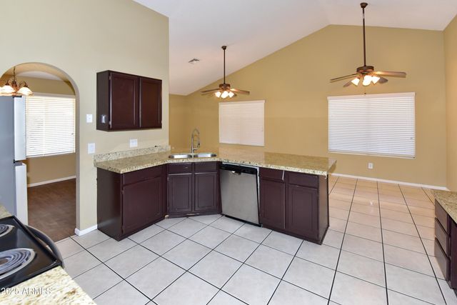 3653 W SARAGOSA Street, Chandler, AZ 85226